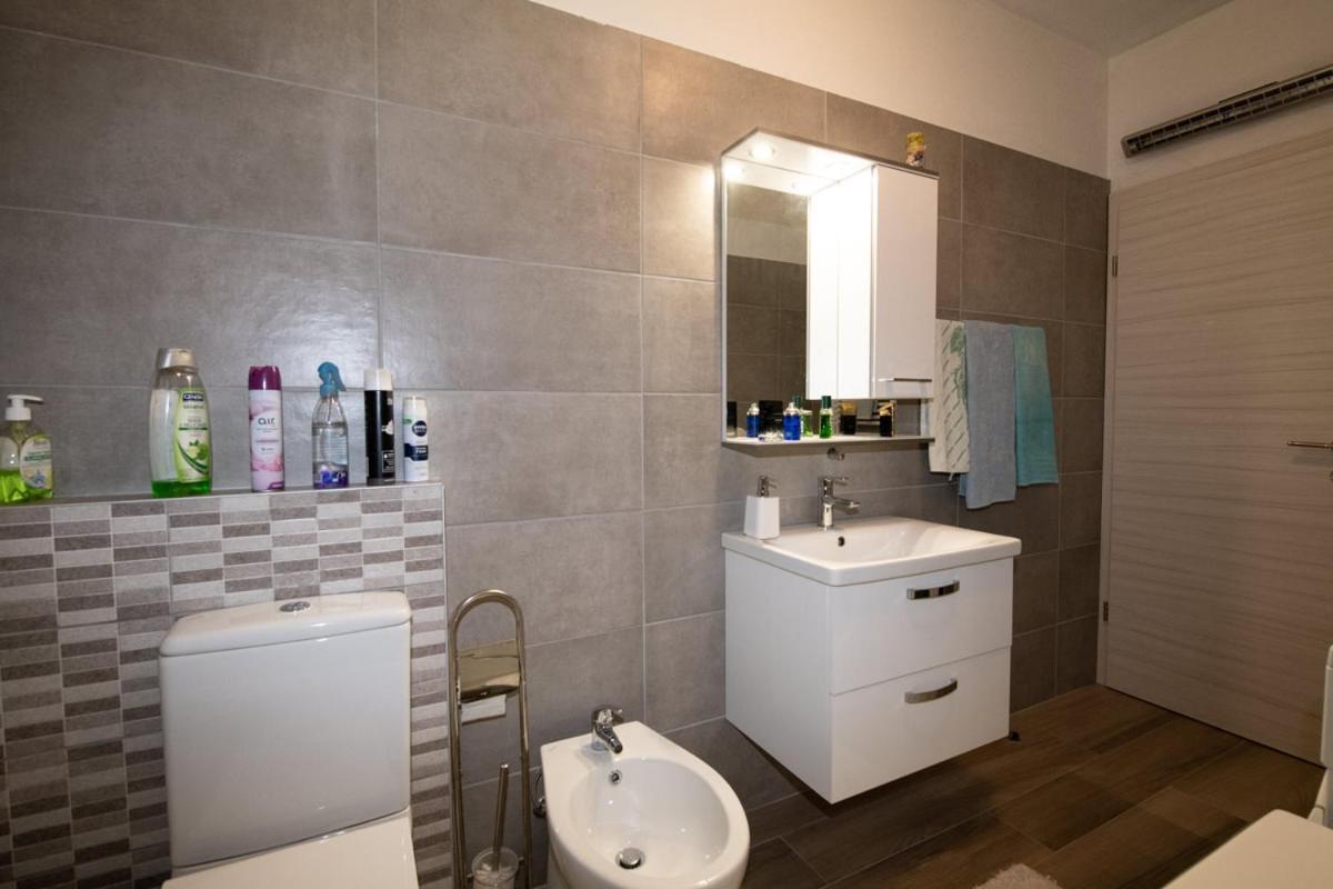 Apartman Elvis Lovran Exteriör bild